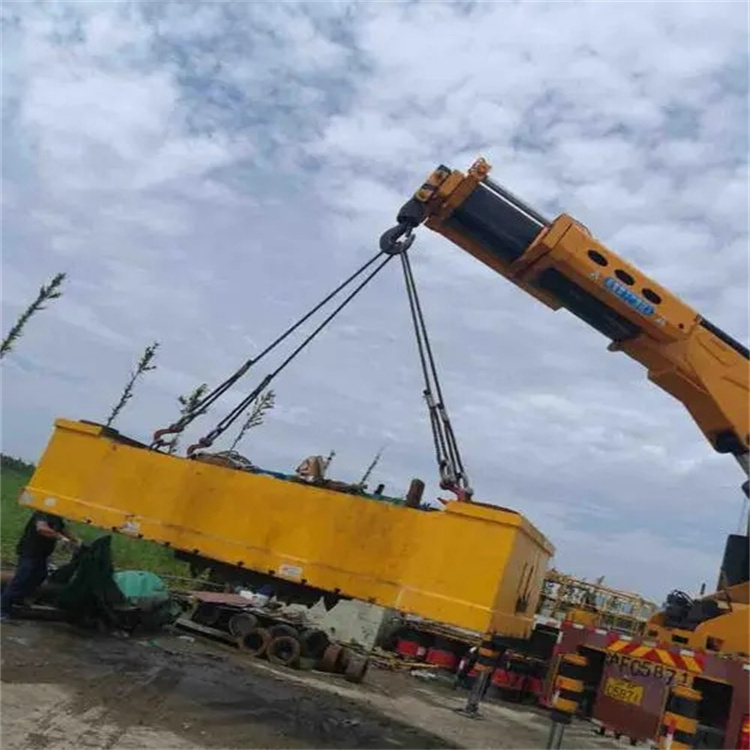 常德吊车吊集装箱需要多少钱